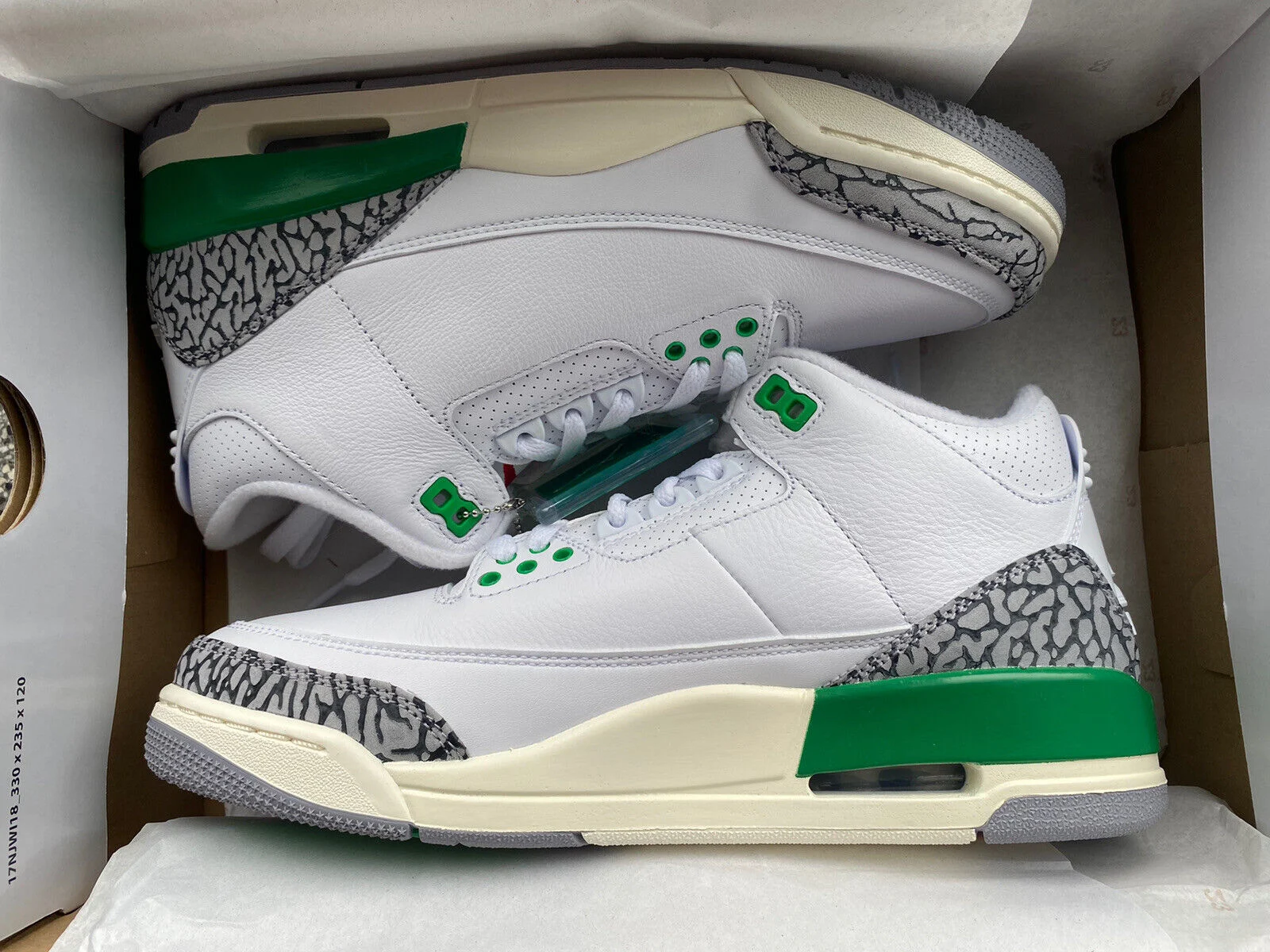 Air Jordan 3 Retro 'Lucky Green' photo review