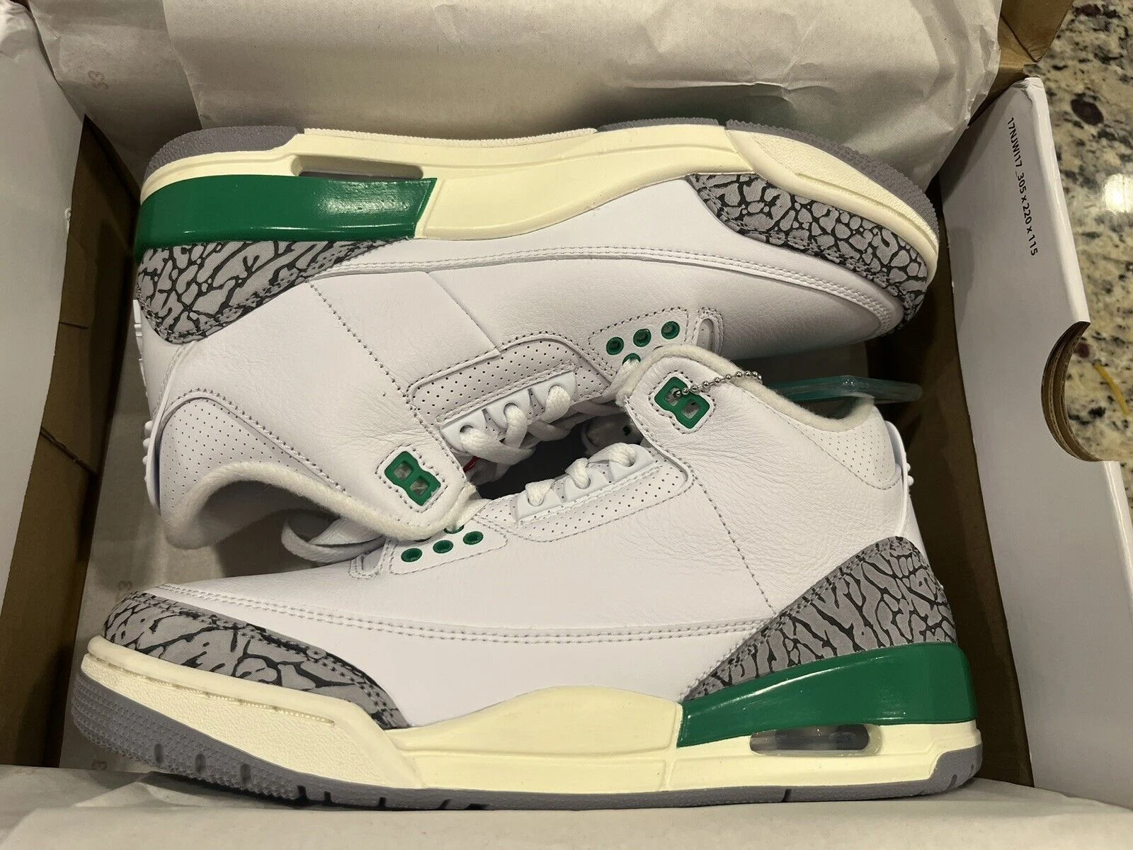Air Jordan 3 Retro 'Lucky Green' photo review