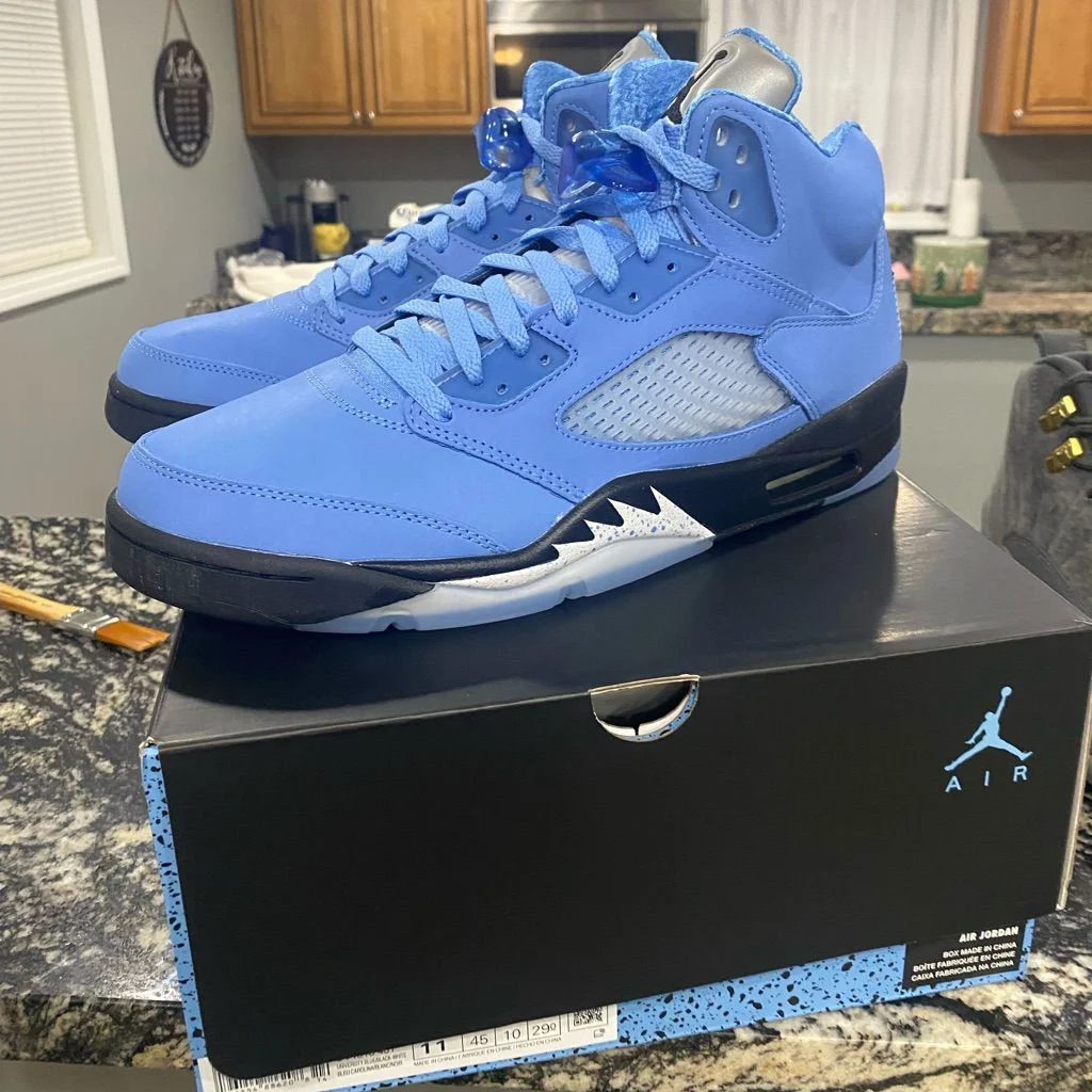 Air Jordan 5 Retro 'UNC University Blue' photo review