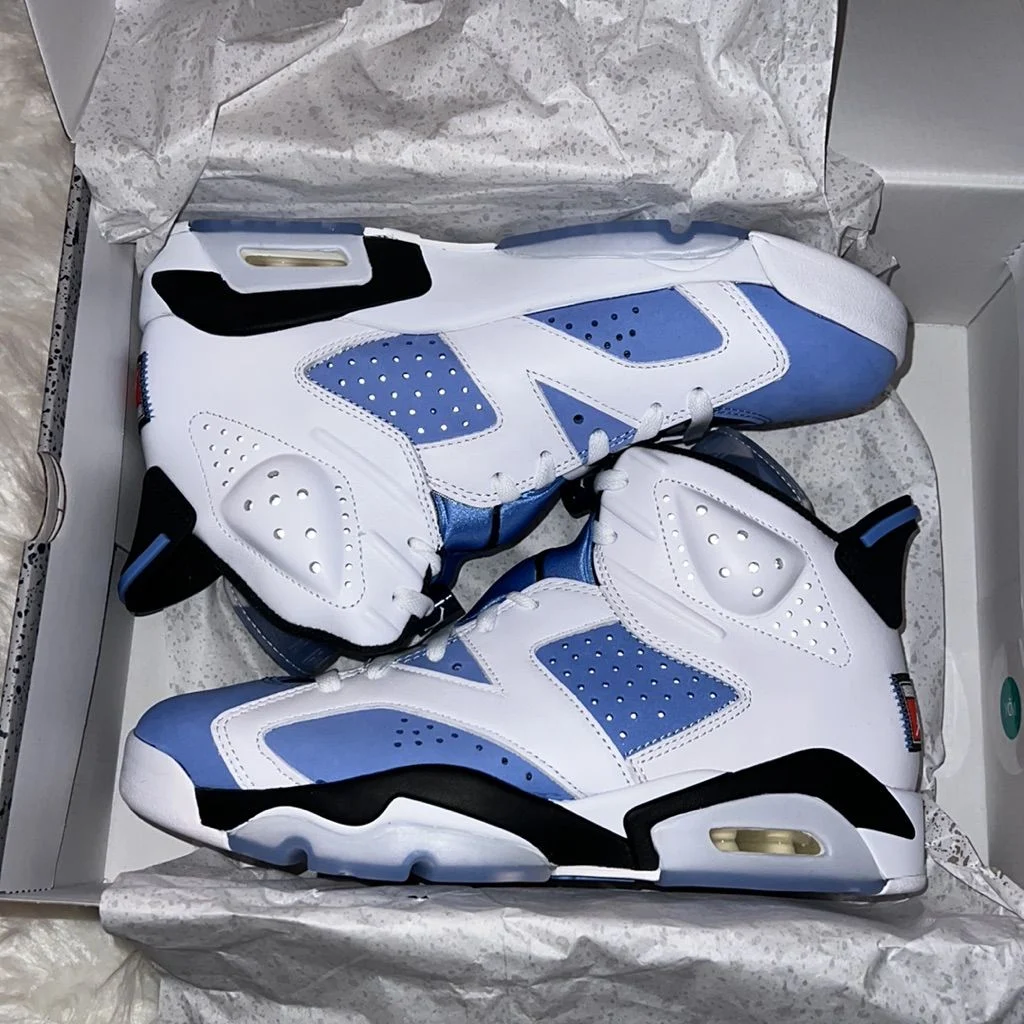 Click to view full screen Air Jordan 6 Retro 'UNC Home' photo review